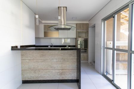 Casa de condomínio à venda com 206m², 4 quartos e 2 vagasCozinha