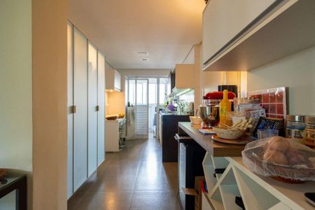 Apartamento à venda com 3 quartos, 200m² em Jardim das Acacias, São Paulo