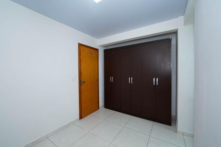 Apartamento para alugar com 60m², 2 quartos e 1 vagaQUARTO2