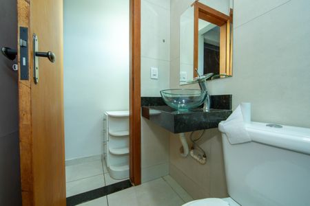 Apartamento para alugar com 60m², 2 quartos e 1 vagaBANHEIRO2