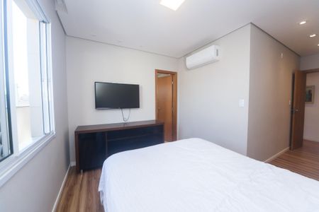 Apartamento à venda com 180m², 3 quartos e 2 vagas Apartamento à venda com 180m², 3 quartos e 2 vagassuite