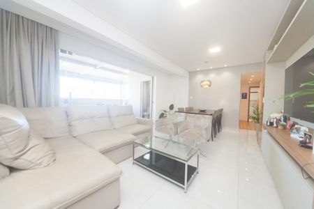 Sala de TV de apartamento à venda com 3 quartos, 180m² em Serra, Belo Horizonte