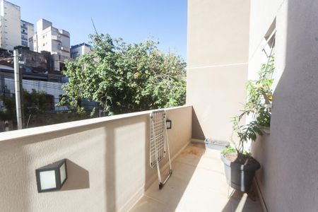 Apartamento à venda com 180m², 3 quartos e 2 vagas Apartamento à venda com 180m², 3 quartos e 2 vagasÁrea de Serviço - externa