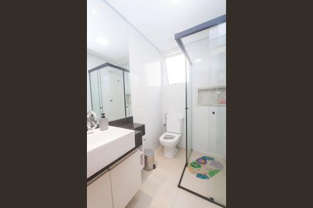 Apartamento à venda com 180m², 3 quartos e 2 vagas Apartamento à venda com 180m², 3 quartos e 2 vagasBanheiro Social