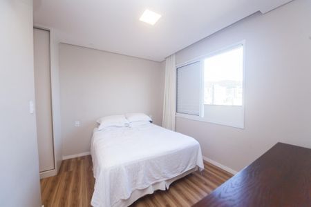 Apartamento à venda com 180m², 3 quartos e 2 vagas Apartamento à venda com 180m², 3 quartos e 2 vagassuite