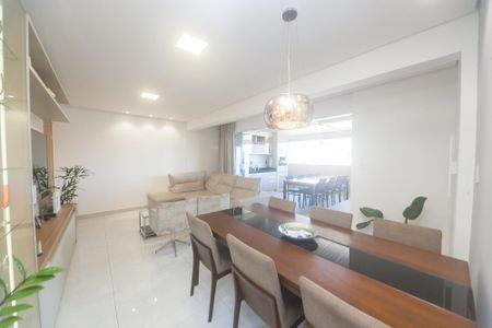 Apartamento à venda com 180m², 3 quartos e 2 vagas Apartamento à venda com 180m², 3 quartos e 2 vagassala