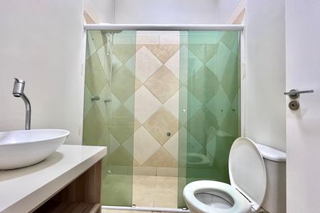Casa à venda com 106m², 2 quartos e 1 vaga Casa à venda com 106m², 2 quartos e 1 vagaBanheiro