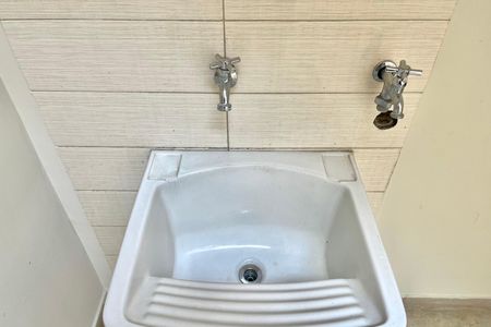 Casa à venda com 106m², 2 quartos e 1 vaga Casa à venda com 106m², 2 quartos e 1 vagaÁrea de Serviço