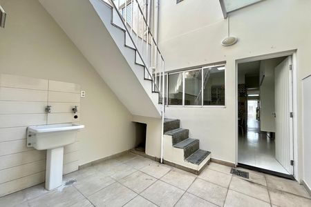 Casa à venda com 106m², 2 quartos e 1 vaga Casa à venda com 106m², 2 quartos e 1 vagaÁrea de Serviço