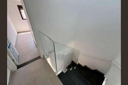 Casa à venda com 75m², 2 quartos e 2 vagas