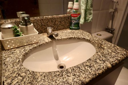 Apartamento para alugar com 76m², 3 quartos e 1 vagaBanheiro