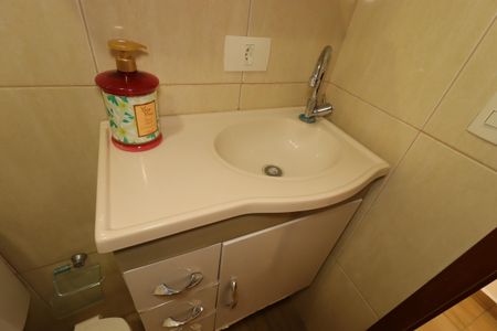 Apartamento à venda com 100m², 3 quartos e 1 vagaBanheiro Social - Pia