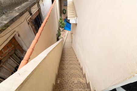 Casa para alugar com 320m², 3 quartos e 3 vagasEscada