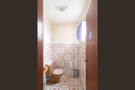 Casa para alugar com 320m², 3 quartos e 3 vagasBanheiro de serviço 1
