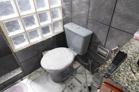 Casa para alugar com 320m², 3 quartos e 3 vagasBanheiro