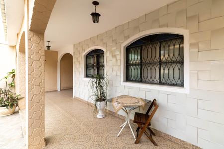 Casa para alugar com 320m², 3 quartos e 3 vagasÁrea externa