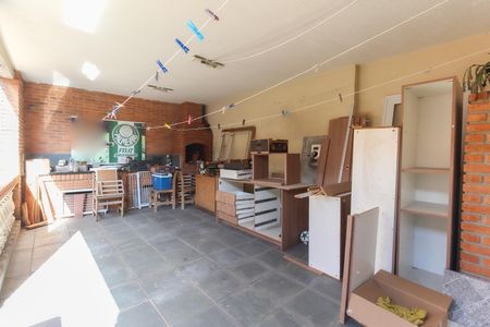 Casa à venda com 330m², 3 quartos e 3 vagasChurrasqueira