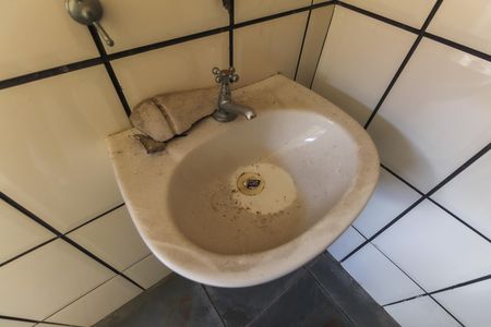 Casa à venda com 330m², 3 quartos e 3 vagasBanheiro - Churrasqueira