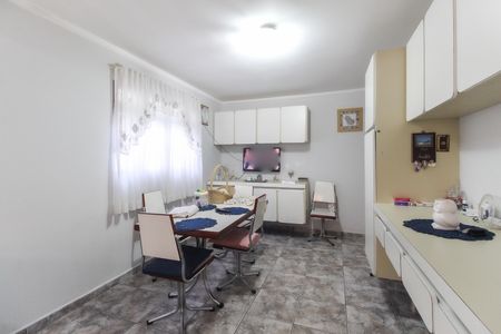Casa à venda com 330m², 3 quartos e 3 vagasCozinha