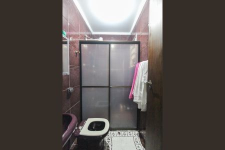 Casa à venda com 330m², 3 quartos e 3 vagasBanheiro da Suíte