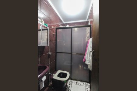 Casa à venda com 330m², 3 quartos e 3 vagasBanheiro da Suíte