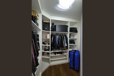 Apartamento à venda com 74m², 2 quartos e 2 vagasQuarto 2 