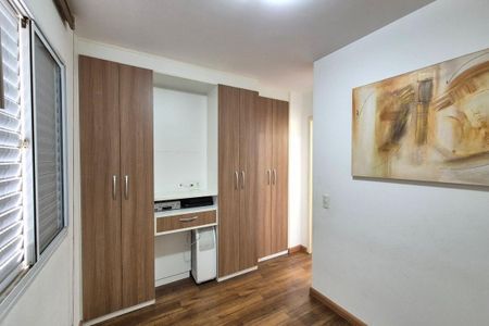 Apartamento à venda com 74m², 2 quartos e 2 vagasQuarto 3 - Suíte
