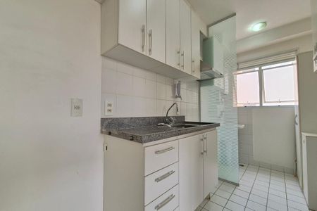 Apartamento à venda com 74m², 2 quartos e 2 vagasCozinha 