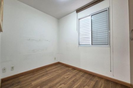 Apartamento à venda com 74m², 2 quartos e 2 vagasQuarto 3 - Suíte