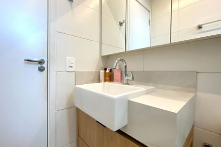 Apartamento à venda com 78m², 3 quartos e 2 vagasBanheiro da Suíte