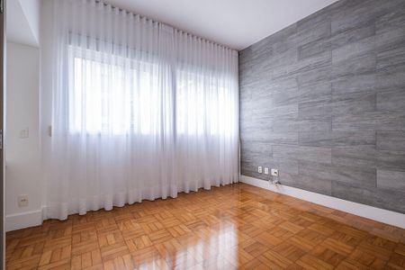 Apartamento à venda com 199m², 3 quartos e 2 vagas Apartamento à venda com 199m², 3 quartos e 2 vagasQuarto 2