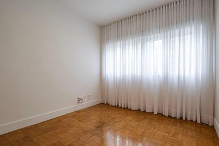 Apartamento à venda com 199m², 3 quartos e 2 vagas Apartamento à venda com 199m², 3 quartos e 2 vagasQuarto 3