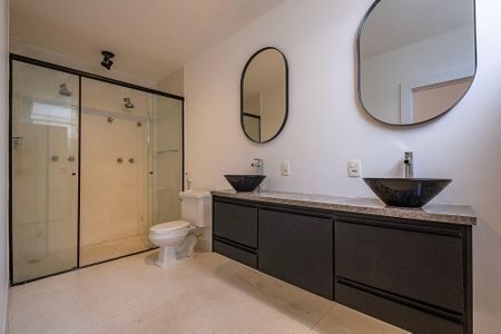 Apartamento à venda com 199m², 3 quartos e 2 vagas Apartamento à venda com 199m², 3 quartos e 2 vagasSuíte