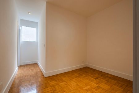 Apartamento à venda com 199m², 3 quartos e 2 vagas Apartamento à venda com 199m², 3 quartos e 2 vagasSala - Escritório