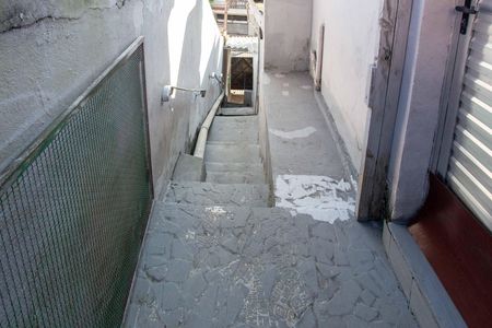 Casa à venda com 250m², 4 quartos e sem vagaEscada