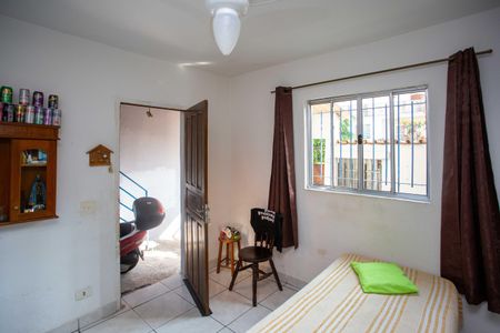 Casa à venda com 250m², 4 quartos e sem vagaQuarto Casa 1