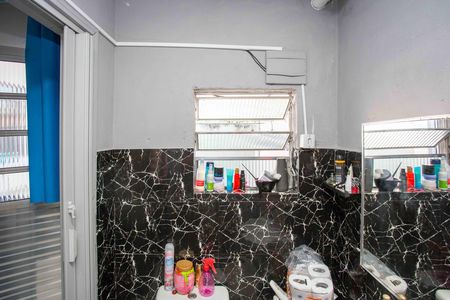Casa à venda com 250m², 4 quartos e sem vaga Banheiro Casa 4