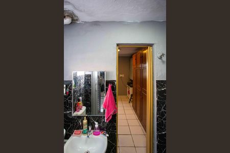 Casa à venda com 250m², 4 quartos e sem vaga Banheiro Casa 4