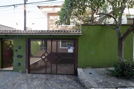 Fachada de casa à venda com 4 quartos, 298m² em Vila Albertina, São Paulo
