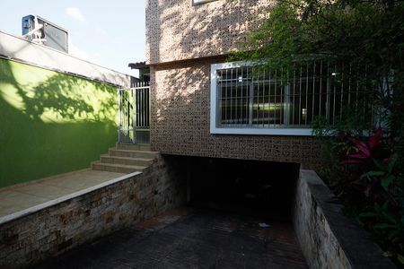 Garagem de casa à venda com 4 quartos, 298m² em Vila Albertina, São Paulo