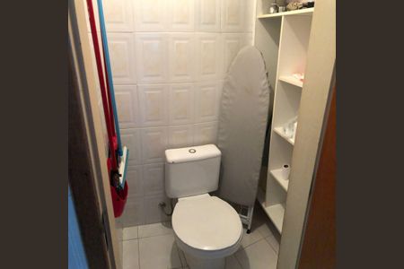 Apartamento à venda com 76m², 2 quartos e 1 vagaBanheiro 