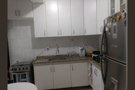 Apartamento à venda com 76m², 2 quartos e 1 vagaCozinha