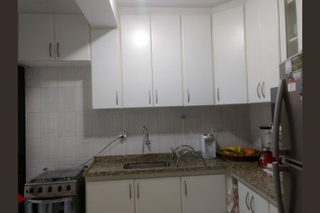 Apartamento à venda com 76m², 2 quartos e 1 vagaCozinha