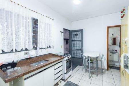 Cozinha de casa para alugar com 1 quarto, 50m² em Jardim Santo Elias, São Paulo