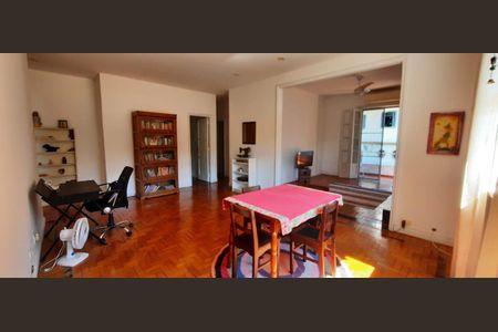 Sala de apartamento para alugar com 2 quartos, 130m² em Cosme Velho, Rio de Janeiro