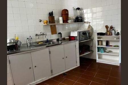 Cozinha de apartamento para alugar com 2 quartos, 130m² em Cosme Velho, Rio de Janeiro