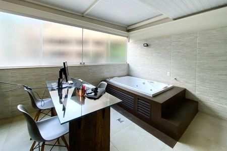 Apartamento à venda com 120m², 3 quartos e 2 vagasArea Privativa