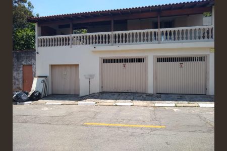 Casa à venda com 263m², 3 quartos e 3 vagasFachada