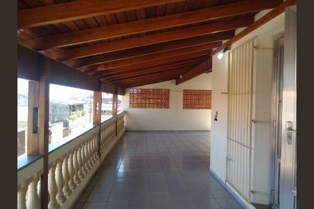 Casa à venda com 263m², 3 quartos e 3 vagasÁrea externa