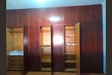 Casa à venda com 263m², 3 quartos e 3 vagasQuarto